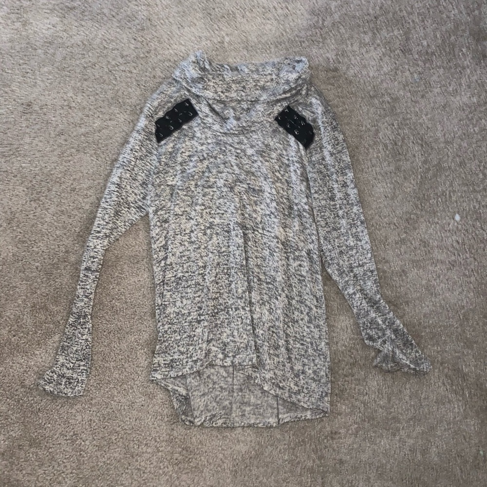 gray sweater
